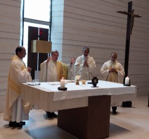 „Wollt auch ihr gehen?“ – Bericht zu den Exerzitien mit P. Bobby Emprayil VC, P. Augustine Binoy VC und P. Antony Mathew VC